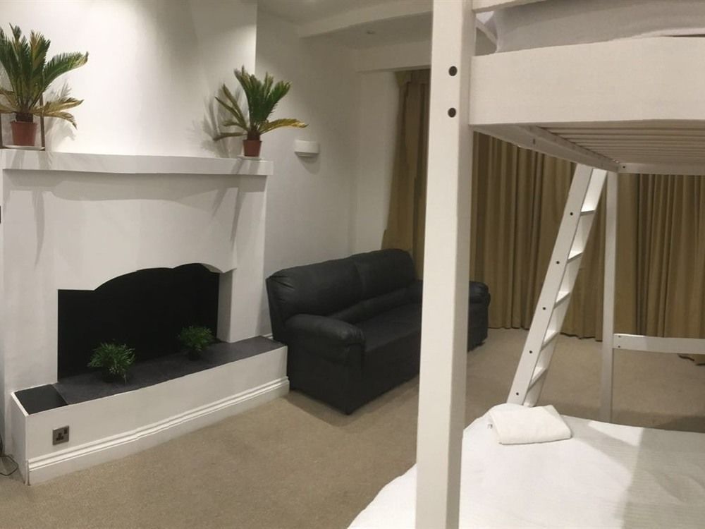 Acton Hill Hotel 伊灵 外观 照片