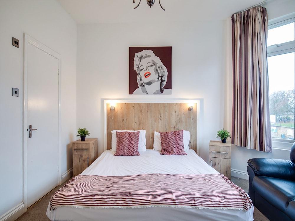 Acton Hill Hotel 伊灵 外观 照片